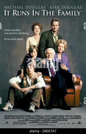 BERNADETTE PETERS, MICHAEL DOUGLAS, RORY CULKIN, Kirk Douglas, DIANA DOUGLAS, CAMERON DOUGLAS, elle s'exécute dans la famille, 2003 Banque D'Images