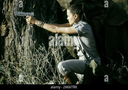 ANGELINA JOLIE, Lara Croft Tomb Raider : LE BERCEAU DE LA VIE, 2003 Banque D'Images