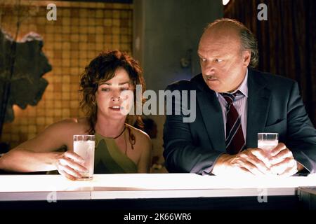 KIM DELANEY, DENNIS FRANZ, NYPD Blue : Saison 11, 2003 Banque D'Images