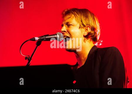 Milan, Italie. 06th octobre 2022. Tom Odell se produit en direct à Alcatraz (photo par Mairo Cinquetti/SOPA Images/Sipa USA) crédit: SIPA USA/Alay Live News Banque D'Images