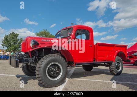 ROYAL OAK, MI/USA - 14 AOÛT 2014 : un camion Dodge RAM Power Wagon, Woodward Dream Cruise. Banque D'Images