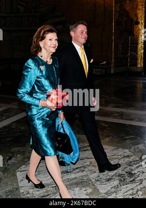 Stockholm, Suède. 12th octobre 2022. La reine Silvia et Joakim Larsson, Conseil de planification de la ville de Stockholm, assistent à un déjeuner à l'hôtel de ville de Stockholm. Le Roi et la Reine des pays-Bas font une visite d'État de trois jours. Stockholm, Suède, 12 octobre 2022. Photo: Pontus Lundahl/TT/Code 10050 crédit: TT News Agency/Alay Live News Banque D'Images