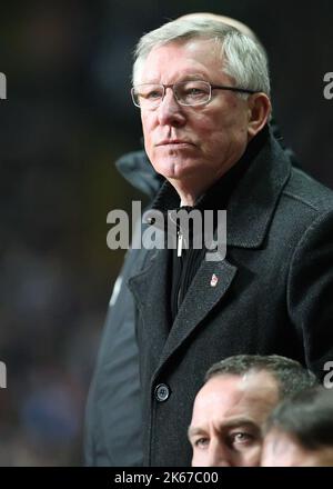 10th novembre 2012 - Barclays Premier League - Aston Villa vs. Manchester United. - Manchester United manger Sir Alex Ferguson. Photo: Paul Roberts / Pathos. Banque D'Images