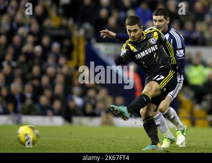 17th novembre 2012 - Barclays Premier League - West Bromwich Albion vs. Chelsea. Eden danger de pousses de Chelsea. Photo: Paul Roberts / Pathos. Banque D'Images