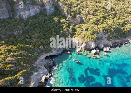 Vue aérienne de la côte rocheuse de la péninsule de Datca en Turquie Banque D'Images