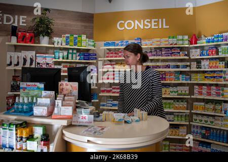 Activités quotidiennes dans une pharmacie Banque D'Images