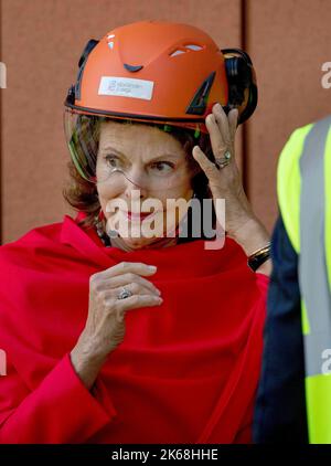 Stockholm, Suisse. 12th octobre 2022. Queen Silvia de Suède à Stockholm Exergi à Stockholm, on 12 octobre 2022, elle fournit de l'électricité ainsi que des services de chauffage, de refroidissement et de gestion des déchets pour la région de Stockholm, au cours des 2nd jours d'3 un Statevisit des pays-Bas à la Suède crédit: Albert Nieboer/Netherlands OUT/point de vue OUT/dpa/Alay Live News Banque D'Images