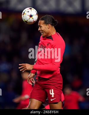 Virgile van Dijk de Liverpool se réchauffe avant le match de l'UEFA Champions League Group A au stade Ibrox de Glasgow. Date de la photo: Mercredi 12 octobre 2022. Banque D'Images