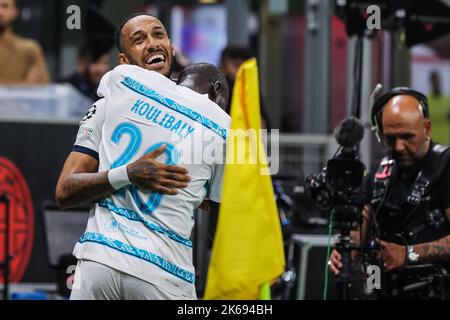 Pierre-Emerick Aubameyang du FC Chelsea célèbre après avoir marquant un but avec Kalidou Koulibaly du FC Chelsea lors de la Ligue des champions de l'UEFA 2022/23 Banque D'Images