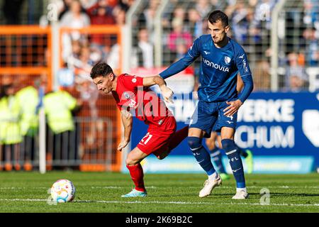 Bochum, Allemagne. 08th octobre 2022. Firo : 10/08/2022, football, 1st ligue, 1st Bundesliga, Saison 2022/2023, VfL Bochum - Eintracht Frankfurt Lucas Alario (Eintracht Frankfurt) en duels avec Erhan Masovic (VfL Bochum) crédit: dpa/Alay Live News Banque D'Images