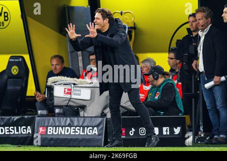 Dortmund, Allemagne. 17th Sep, 2022. Firo : 10/08/2022 football 1st ligue 1st Bundesliga saison 2022/2023 BVB Borussia Dortmund - FC Bayern Munich Muenchen entraîneur Edin Terzic (Borussia Dortmund) Gesture Credit: dpa/Alay Live News Banque D'Images