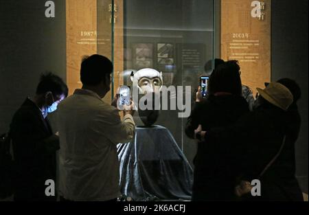 SHANGHAI, CHINE - 12 OCTOBRE 2022 - Une exposition spéciale de reliques culturelles de l'étranger retournées exposition conjointe par le musée Minhang, le musée d'art Poly an Banque D'Images