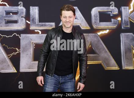 New York, États-Unis. 12th octobre 2022. Ben McKenzie arrive sur le tapis rouge pour la première « Black Adam » de DC à l'AMC Empire 25 à Times Square sur 12 octobre 2022 à New York. Photo de John Angelillo/UPI crédit: UPI/Alay Live News Banque D'Images