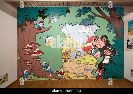 Dessin animé avec les Schtroumpfs (créé par Peyo en 1958) au Musée d'Art Comics, Bruxelles, Belgique Banque D'Images