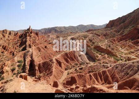 Skazka (conte de fées) Canyon, Tosor, Terskey Ala-Too Range, Tien Shan montagnes, région d'Issyk Kul, Kirghizistan, Asie centrale Banque D'Images