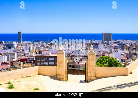 Alicante paysage urbain et horizon, Espagne Banque D'Images