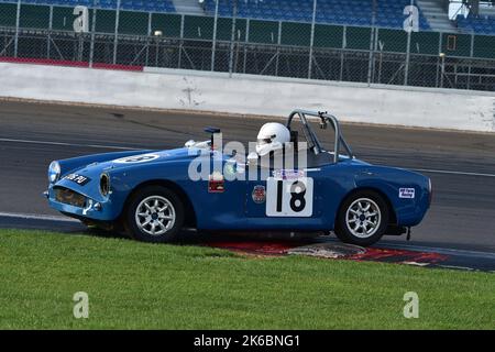 Et puis tout s'est fait tranquille, Tim Cairns, Turner Mk2, Adams & page Swing Sixties Group 1, divisé en six classes selon la taille du moteur, à 40 km Banque D'Images