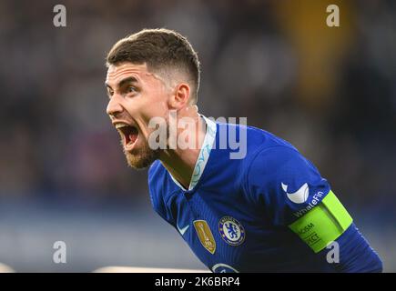 05 Oct 2022 - Chelsea v AC Milan - UEFA Champions League - Groupe E - Stamford Bridge Jorginho de Chelsea pendant le match de l'UEFA Champions League Group E à Stamford Bridge, Londres. Image : Mark pain / Alamy Live News Banque D'Images