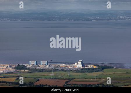 Vue aérienne de la centrale nucléaire de Hinkley point, située sur la rive sud du chenal Bristol, à 6 milles au nord-ouest de Bridgewater dans le Somerset Banque D'Images