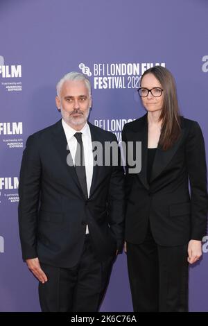 Iain Canning et Joanna Laurie assistent à la première de « The son » au BFI London film Festival 66th Banque D'Images