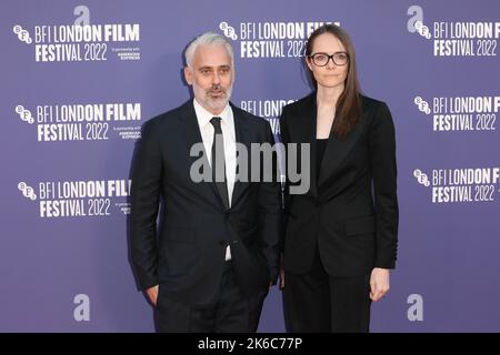 Iain Canning et Joanna Laurie assistent à la première de « The son » au BFI London film Festival 66th Banque D'Images