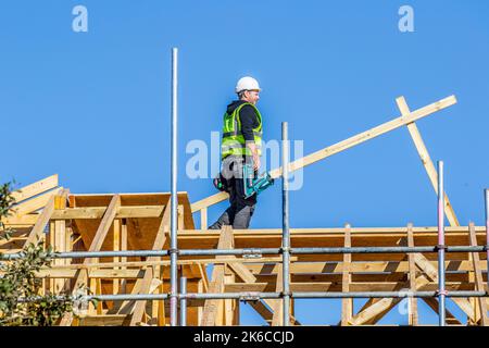 O'Donnell menuiserie est un entrepreneur de menuiserie commerciale spécialisé dans les structures de toit et tous les aspects de la menuiserie interne travaillant sur le chantier de construction de Simply UK New Build Care Home à Preston, Royaume-Uni Banque D'Images