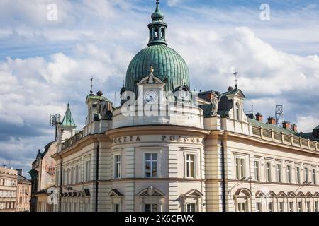 Bâtiment historique avec bureau de Poczta Polska - poste polonais dans la ville de Bielsko-Biala à Silésie Voivodeship, dans le sud de la Pologne Banque D'Images