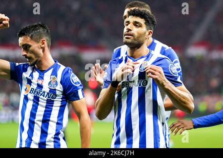 LEVERKUSEN, ALLEMAGNE - OCTOBRE 12 : Mehdi Taremi du FC Porto célèbre après avoir mis ses côtés au troisième but du groupe B - Ligue des champions de l'UEFA entre Bayer 04 Leverkusen et le FC Porto à la BayArena sur 12 octobre 2022 à Leverkusen, Allemagne (photo de Joris Verwijst/Orange Pictures) Banque D'Images