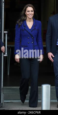 La Princesse de Galles lors d'une visite à la Copper Box Arena du parc olympique Queen Elizabeth, dans l'est de Londres, pour participer à un événement avec Coach Core, qui célèbre son anniversaire de 10th. Date de la photo: Jeudi 13 octobre 2022. Banque D'Images