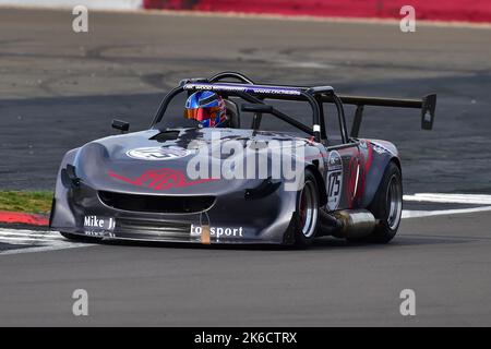 Andy Southcott, MG Midget,MC Salions spéciaux et Modsports - Sports Racing et V8’s, à cette occasion deux courses une de vingt minutes et le week-end Banque D'Images