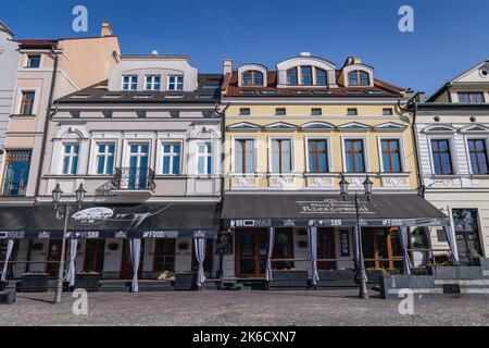 Bâtiments sur la place du marché de la vieille ville de Rzeszow, la plus grande ville du sud-est de la Pologne, capitale de la Voïvodeship subcarpathe Banque D'Images