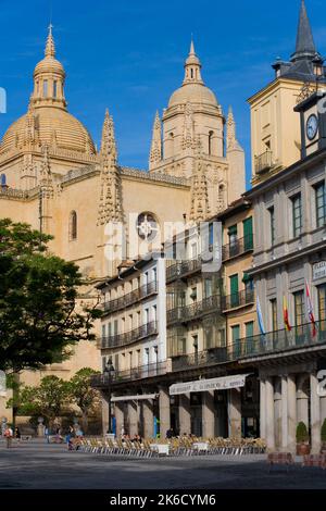 La cathédrale de Ségovie du 16th siècle est la cathédrale catholique romaine de style gothique la ville de Ségovie, dans la communauté de Castille-Leon, en Espagne Banque D'Images