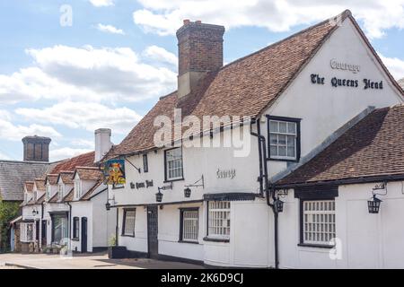 16th Century The Queen's Head Pub, Churchgate Street, Old Harlow, Harlow, Essex, Angleterre, Royaume-Uni Banque D'Images