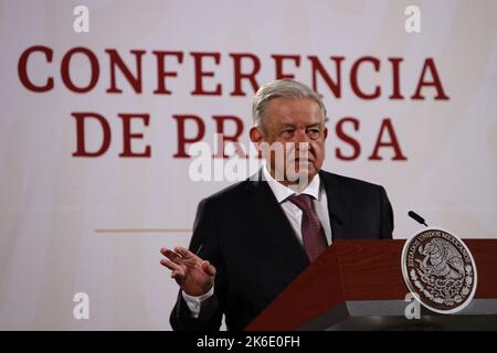 Mexico, Mexique. 13th octobre 2022. 13 octobre 2022, Mexico, Mexique: Le président mexicain Andrés Manuel López Obrador, parle lors de la conférence de presse du matin devant des journalistes au Palais national de Mexico, sur 13 octobre 2022 à Mexico. Du Mexique, Mexique. (Photo de Carlos Santiago/ Eyepix Group/Sipa USA) crédit: SIPA USA/Alay Live News Banque D'Images