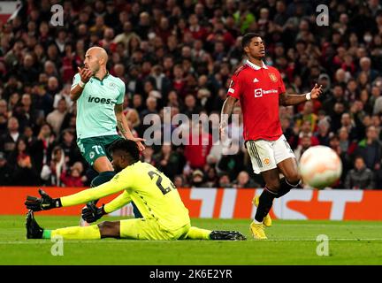 Marcus Rashford, de Manchester United, prend de l'envergure lors du match du groupe E de l'UEFA Europa League à Old Trafford, Manchester. Date de la photo: Jeudi 13 octobre 2022. Banque D'Images