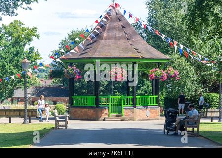 Kiosque à Caldecott Park, Park Road, Rugby, Warwickshire, Angleterre, Royaume-Uni Banque D'Images