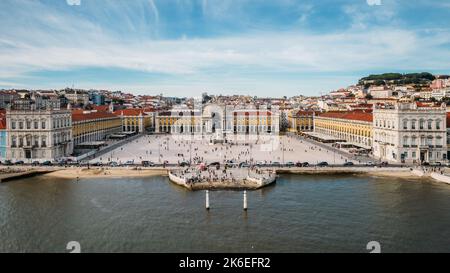 Vue aérienne des piétons à Praca do Comercio à Lisbonne, Portugal Banque D'Images