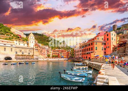 Vernazza, Cinque Terre, Italie Banque D'Images