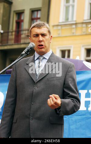 Roman Jacek Giertych (né 27 février 1971 en årem) - politicien polonais et avocat, avocat. En 2001C2007, il a été adjoint au Sejm des mandats 4th et 5th, en 2006C2007, vice-président du Conseil des ministres et ministre de l'éducation nationale dans les gouvernements de Kazimierz Marcinkiewicz et Jaros¸aw KaczyÄski, Ancien président de la jeunesse polonaise et de la Ligue des familles polonaises. Photo Kazimierz Jurewicz, Banque D'Images