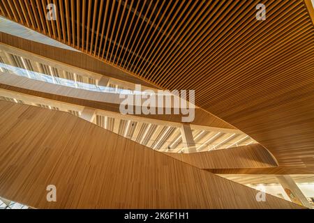 7 octobre 2022 - Calgary (Alberta) - intérieur de la nouvelle bibliothèque centrale de Calgary Banque D'Images