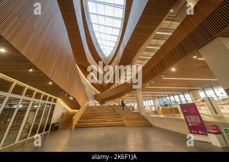 7 octobre 2022 - Calgary (Alberta) - intérieur de la nouvelle bibliothèque centrale de Calgary Banque D'Images