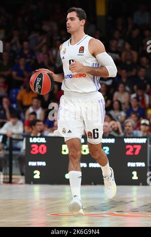 Alberto Abalde du Real Madrid lors du match Euroligue des compagnies aériennes turques entre le FC Barcelone et le Real Madrid au Palau Blaugrana Banque D'Images