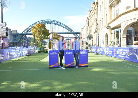 Newcastle's Quayside, Royaume-Uni, 14/10/2022 Rugby League World Cups 2021 en exposition, Fan Village sur Newcastle's Quayside, Royaume-Uni Banque D'Images