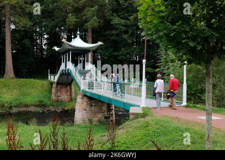 Le pont chinois de Dumfries House, dans le Ayrshire, en Écosse, traverse l'eau de Lugar Banque D'Images