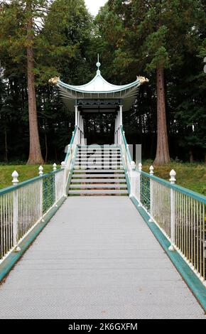 Le pont chinois de Dumfries House, dans le Ayrshire, en Écosse, traverse l'eau de Lugar Banque D'Images