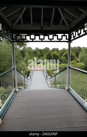 Le pont chinois de Dumfries House, dans le Ayrshire, en Écosse, traverse l'eau de Lugar Banque D'Images