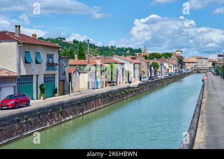 Moissac (maison du sud) : maisons le long du canal latéral à la Garonne Banque D'Images