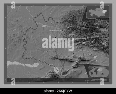 Kazakhstan oriental, région du Kazakhstan. Carte d'altitude à deux niveaux avec lacs et rivières. Lieux et noms des principales villes de la région. Auxiliaire d'angle Banque D'Images