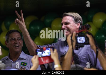 Belo Horizonte, Brésil. 14th octobre 2022. MG - Belo Horizonte - 10/14/2022 - BELO HORIZONTE, BOLSONARO À UN ÉVÉNEMENT AVEC ZEMA - Président et candidat aux élections de 2022 Jair Messias Bolsonaro (PL) était à Belo Horizonte à un événement avec les maires de Minas Gerais et le gouverneur Zema qui a également organisé des événements de campagne pour le deuxième tour de la campagne présidentielle de 2022 au Brésil. Photo: Gilson Junio/AGIF/Sipa USA crédit: SIPA USA/Alay Live News Banque D'Images