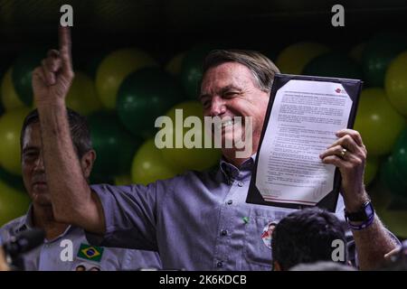 Belo Horizonte, Brésil. 14th octobre 2022. MG - Belo Horizonte - 10/14/2022 - BELO HORIZONTE, BOLSONARO À UN ÉVÉNEMENT AVEC ZEMA - Président et candidat aux élections de 2022 Jair Messias Bolsonaro (PL) était à Belo Horizonte à un événement avec les maires de Minas Gerais et le gouverneur Zema qui a également organisé des événements de campagne pour le deuxième tour de la campagne présidentielle de 2022 au Brésil. Photo: Gilson Junio/AGIF/Sipa USA crédit: SIPA USA/Alay Live News Banque D'Images